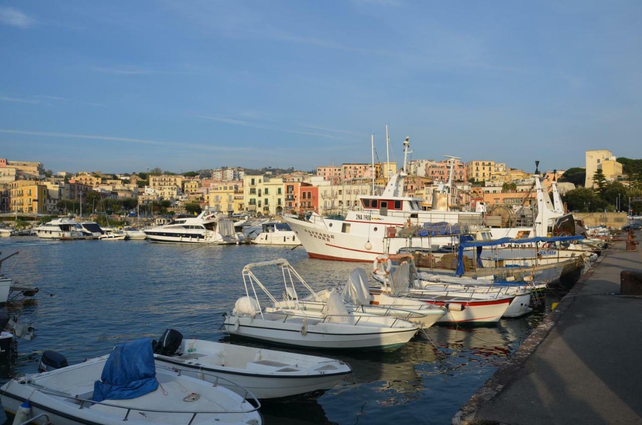 Bell E Buon B&B Pozzuoli Buitenkant foto